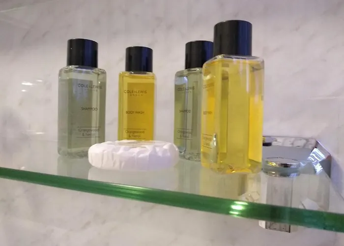 Bluebird بيت ضيافة 4*